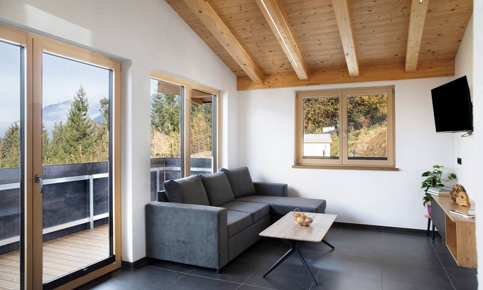 Rohrberg House | Holiday Home 'Apart Mountainview' with Mountain View, Private Terrace and Wi-Fi