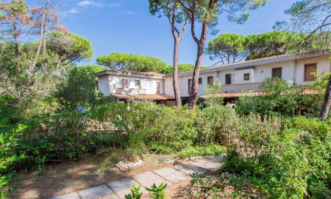 Principina a Mare House | Holiday Home Barracuda by Interhome