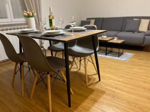 Licko Lesce House | Holiday Home Božica