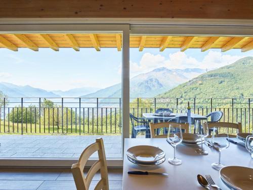 Peglio House | Holiday Home Cà da Crus - GRV447 by Interhome