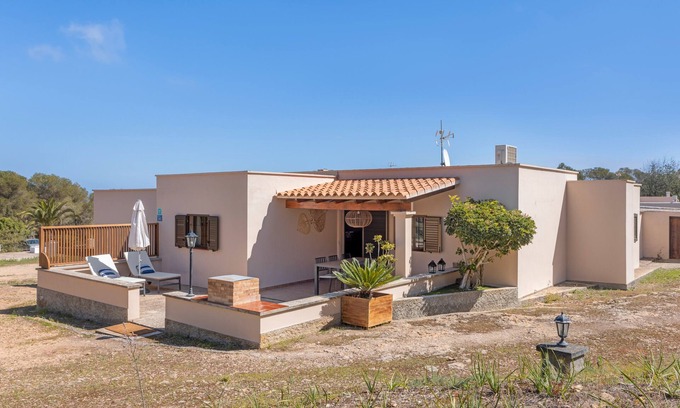 Formentera House | Holiday Home 'Ca N'Alicia Des Bosch' with Mountain View, Private Terrace and Wi-Fi