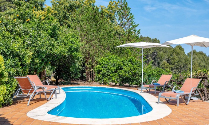 Soller House | Holiday Home 'Can Jaumins' with Mountain View, Shared Pool & Wi-Fi