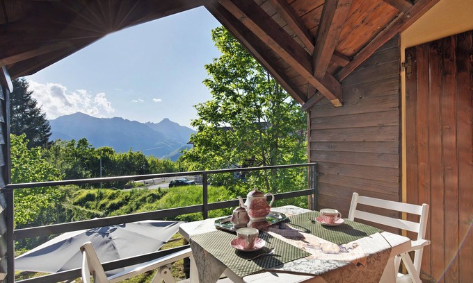 Careggine House | Holiday Home 'Careggine' with Mountain View, Private Terrace and Wi-Fi