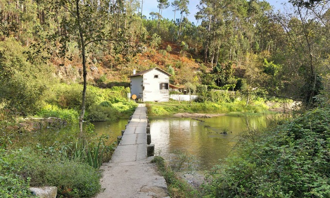 Esposende House | Holiday Home 'Casa Azenha Branca' with Mountain View, Garden, Terrace & Wi-Fi