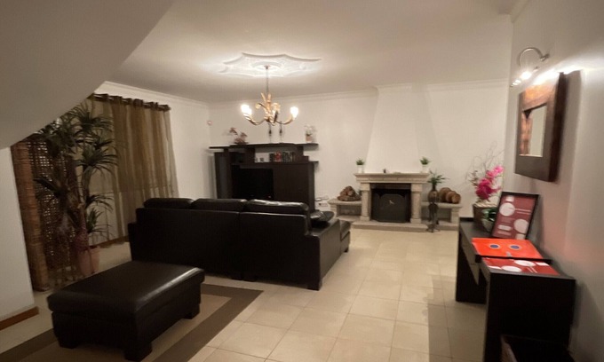 Viana do Castelo House | Holiday Home 'Casa Da Estrada Velha' with Wi-Fi