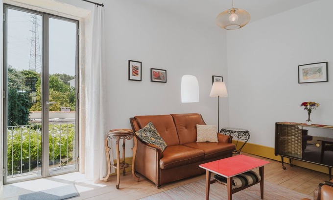 Avintes House | Holiday Home 'Casa Do Mestrinho 2' with Balcony and Wi-Fi