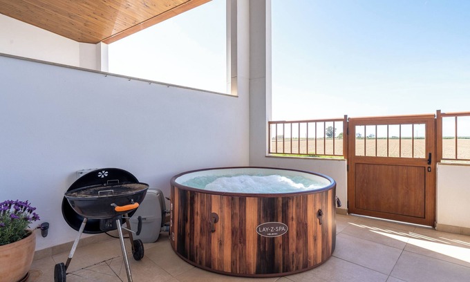 Amposta House | Holiday Home 'Casa Lo Canyero 2' with Private Pool, Wi-Fi and Air Conditioning