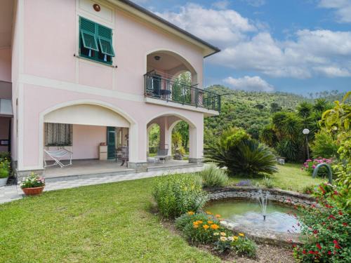 Sestri Levante House | Holiday Home Casa Melograno by Interhome