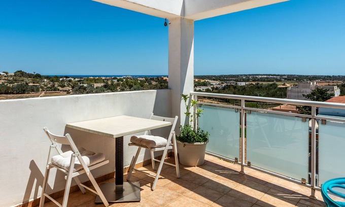 Ses Bardetes House | Holiday Home “Casa Marino” with Sea View, Terrace & Wi-Fi