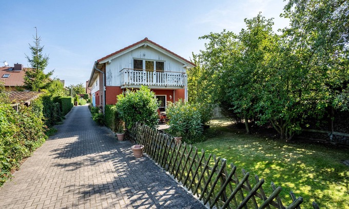 Blankenburg House | Holiday Home 'Christina' with Private Terrace, Private Garden and Wi-Fi
