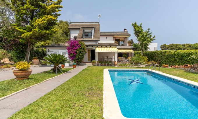 El Vendrell House | Holiday Home El Garrofer by Interhome