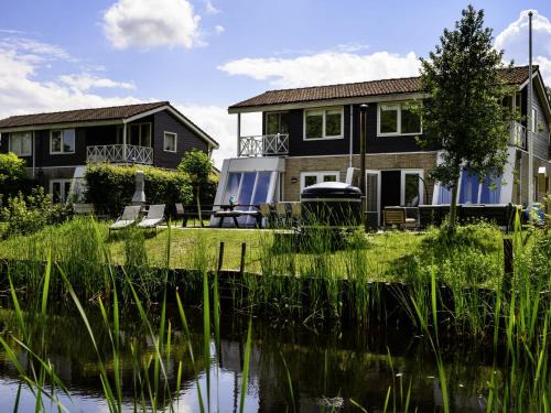 Vlagtwedde House | Holiday Home Ellersinghuis by Interhome
