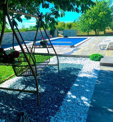 Unesic House | Holiday Home Endi