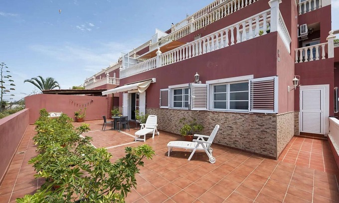 Puerto de la Cruz House | Holiday Home in Puerto near Playa Jardín