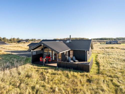Hirtshals House | Holiday Home Finna - 1km from the sea by Interhome