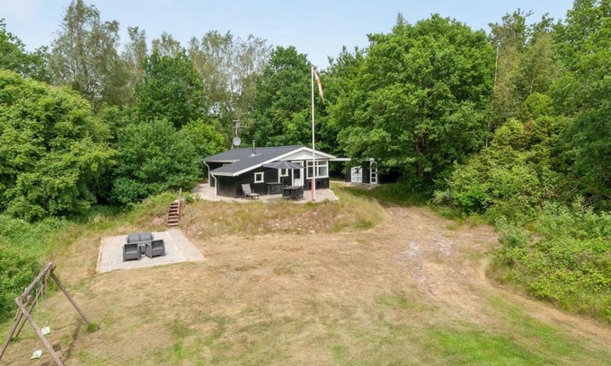 Nordost House | Holiday Home Hilde - 1-7km from the sea by Interhome