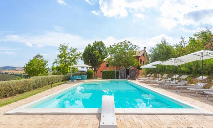 Citta Sant'Angelo House | Holiday Home I Due Carpini-1 by Interhome
