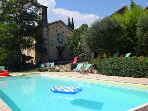 Pont-de-Labeaume House | Holiday Home in Ardèche near Château de Ventadour