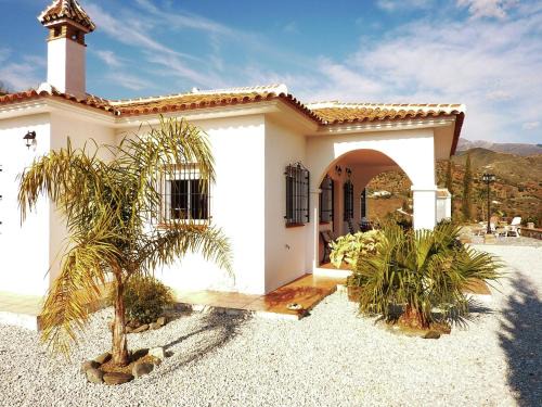 Canillas de Aceituno House | Holiday Home in Canillas near Beach