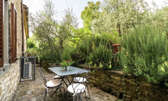Cortona House | Holiday Home in Cortona with Pool