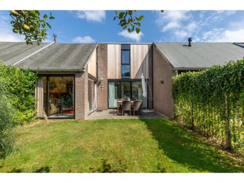 Westenschouwen House | Holiday Home in De Punt with Pool & Garden, cleaning included