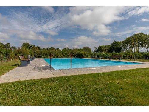 Westenschouwen House | Holiday Home in De Punt with Pool & Garden
