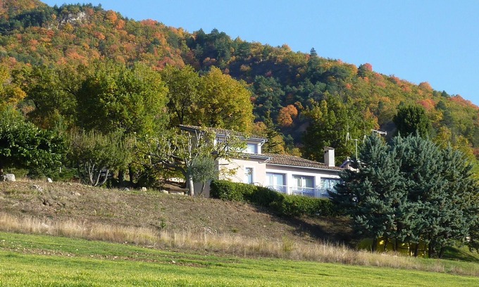 Digne-les-Bains House | Holiday home in the heart of nature, 5 minutes from Digne