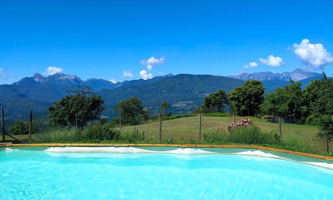 Pieve Fosciana Villa | Holiday Home in Garfagnana private gated pool, WIFI, stunning mountain views