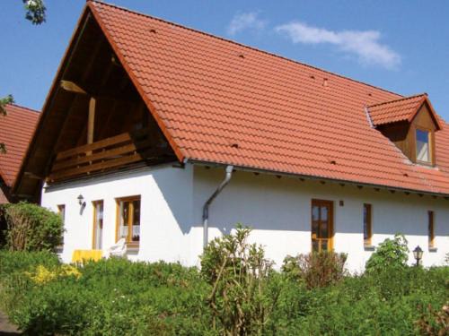 Bellersen Apartment | Holiday Home in Germany with Garden Terrace