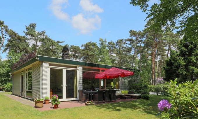 Huijbergen House | Holiday Home in Huijbergen near Forest