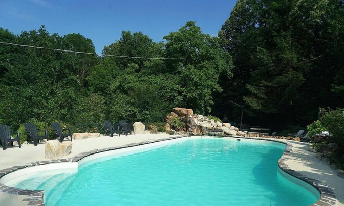 Rancio Valcuvia Apartment | Holiday home in a former mill from the 18th century. With 10 000 m² of land and pool