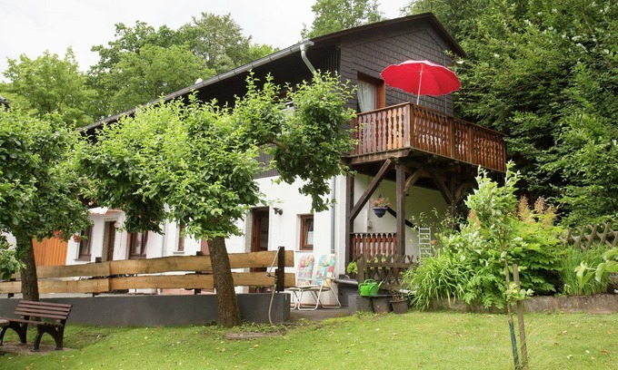 Oberschledorn House | Holiday home in Medebach with Balcony