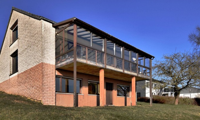 Nadrin House | Holiday home in Nadrin with private terrace