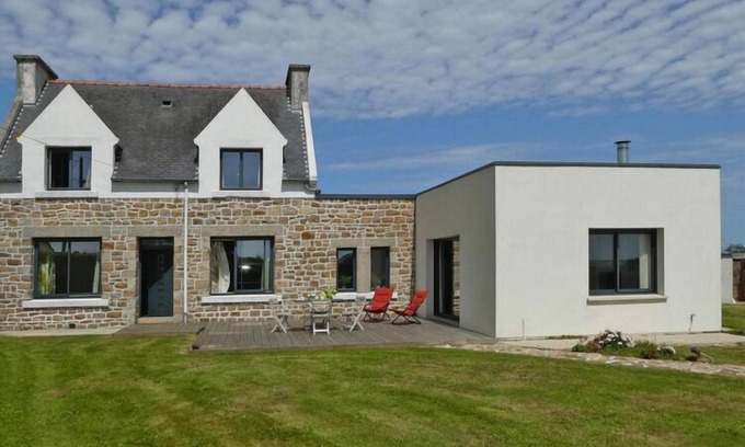 Plougasnou House | Holiday Home in Plougasnou near Sandy Beach