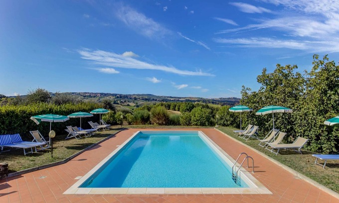 Gambassi Terme House | Holiday Home in Tuscany With Pool & Vineyards