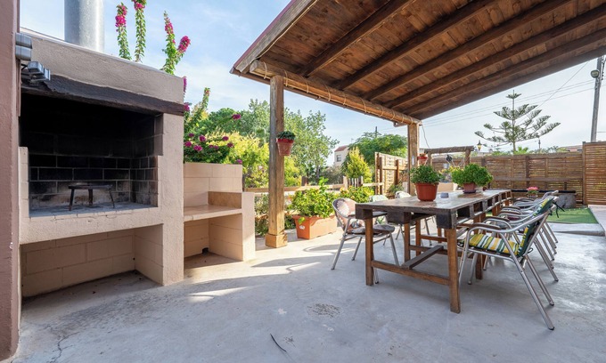 Camarles House | Holiday Home "Josep" with Private Terrace & Wi-Fi
