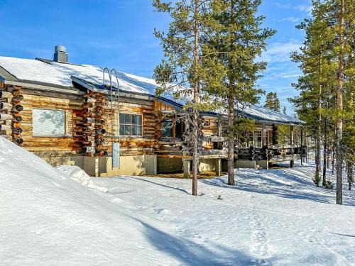 Saariselka House | Holiday Home Kairapolanne b by Interhome