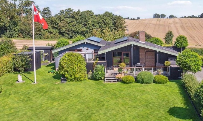 Ronde House | Holiday Home Kerstin - 400m from the sea by Interhome