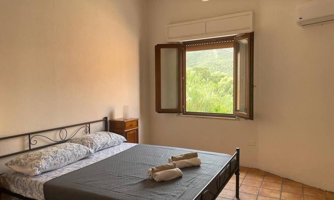 Teulada House | Holiday Home 'La Casa Del Cedro A Teulada 8' with Terrace, Garden and Air Conditioning