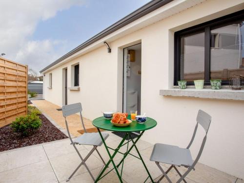 Prefailles House | Holiday Home La Prée by Interhome