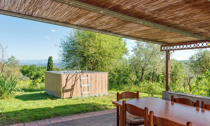 Montespertoli House | Holiday Home 'La Tana Del Porcospino' with Pool, Terrace and Air Conditioning