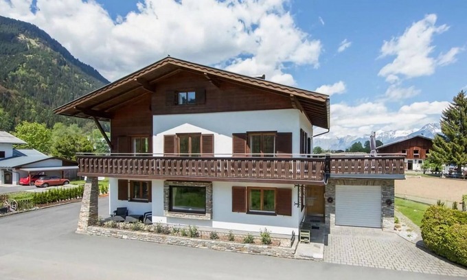 Zell am See Apartment | Holiday home Landhaus Prielau