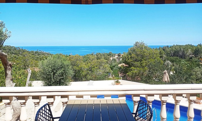 Son Coll Ski Chalet | Holiday HOme 'Las Brisas Port Des Canonge' with Private Pool, Sea View and Air Conditioning