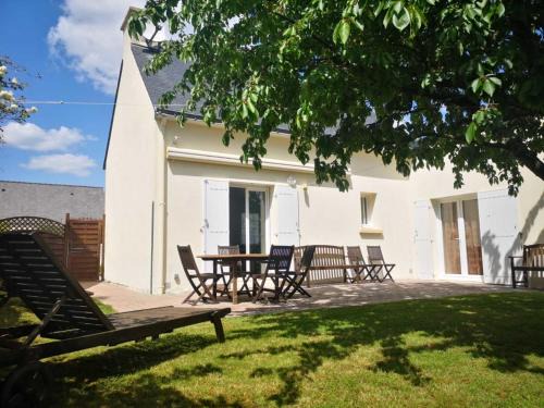 Saint-Philibert House | Holiday Home Le Ketch by Interhome