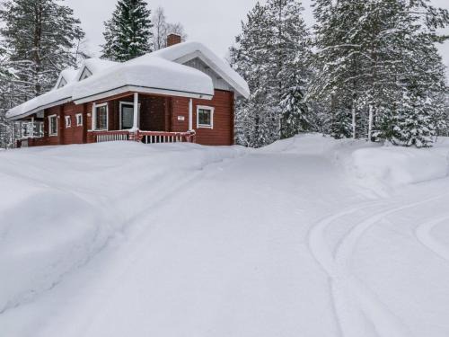 Kehys-Kainuu House | Holiday Home Lomapesä 10a by Interhome