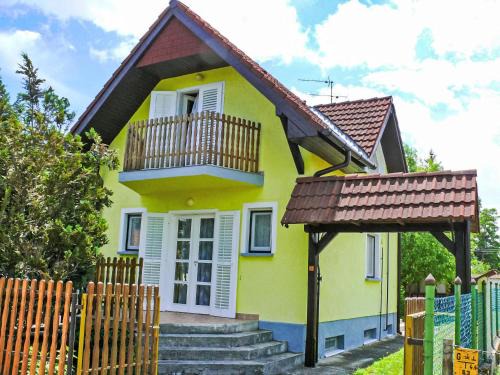 Balatonfenyves House | Holiday Home Michael by Interhome