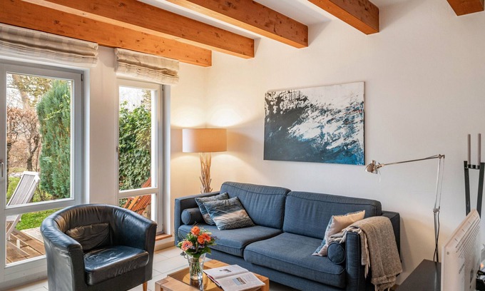 Heiligendamm House | Holiday Home 'Mit Sauna Und Kamin' with Shared Terrace and Private Garden