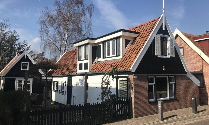 Zuid-Scharwoude House | Holiday home-Noord-Holland, Village house from 1858 in Zuid-Scharwoude