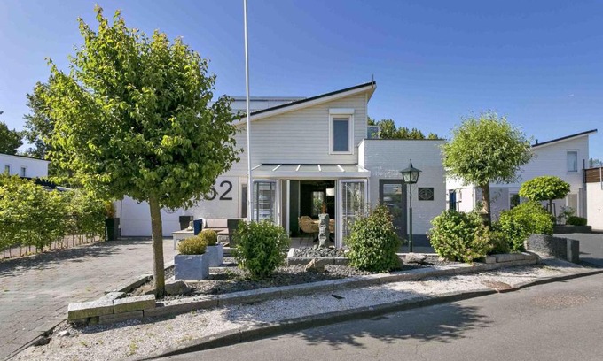 Kamperland House | Holiday Home near Sophia Beach and Marina