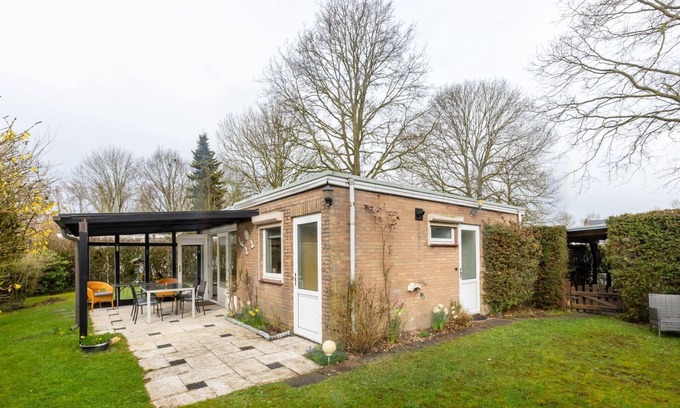 Kortgene House | Holiday Home near Veerse Meer with Garden